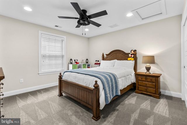 108 TICONDEROGA RD, East Petersburg, PA 17520