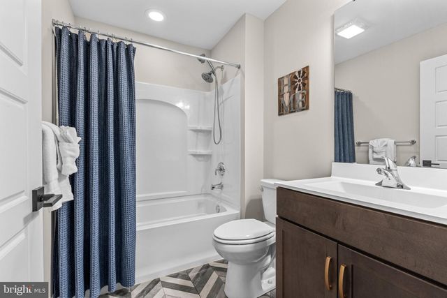 108 TICONDEROGA RD, East Petersburg, PA 17520