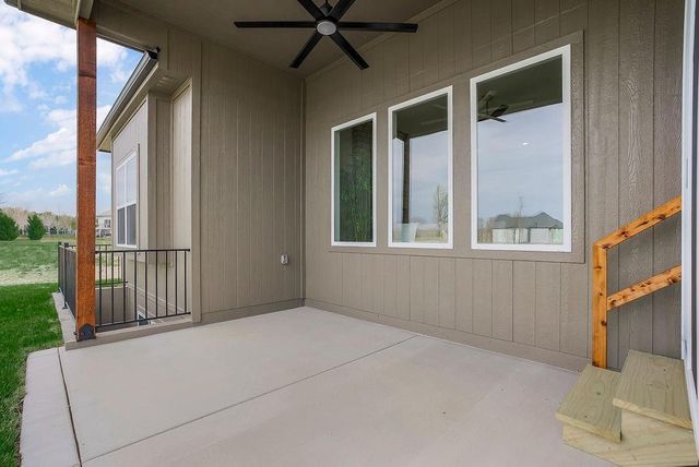 8016 SE Hoot Owl Street, Blue Springs, MO 64014
