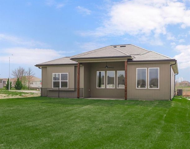 8016 SE Hoot Owl Street, Blue Springs, MO 64014