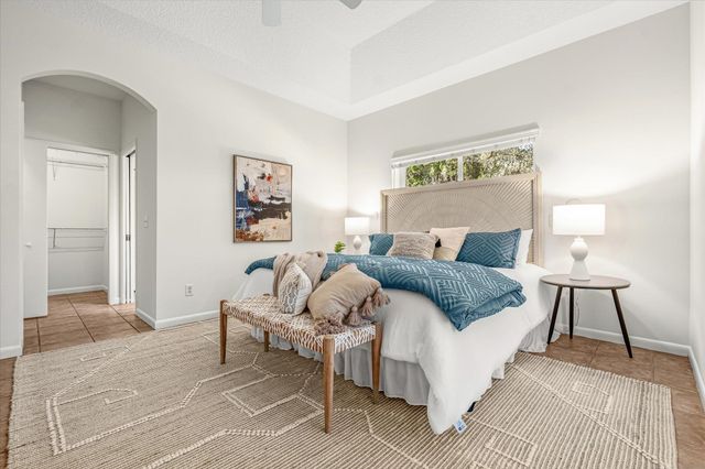 300 Spanish Oak Ct, St Augustine Beach, FL 32080