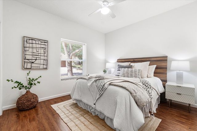 300 Spanish Oak Ct, St Augustine Beach, FL 32080