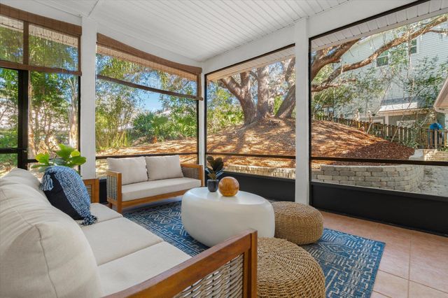 300 Spanish Oak Ct, St Augustine Beach, FL 32080