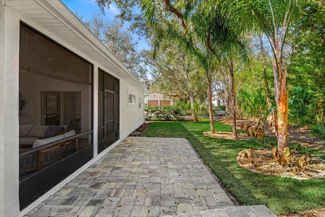 300 Spanish Oak Ct, St Augustine Beach, FL 32080