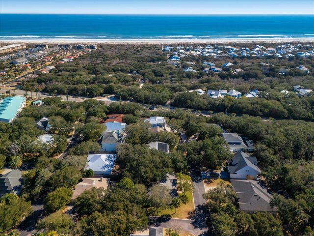 300 Spanish Oak Ct, St Augustine Beach, FL 32080