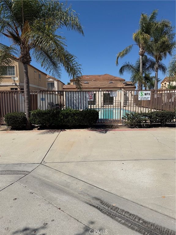 123 E 220th, Carson, CA 90745 — photo 4