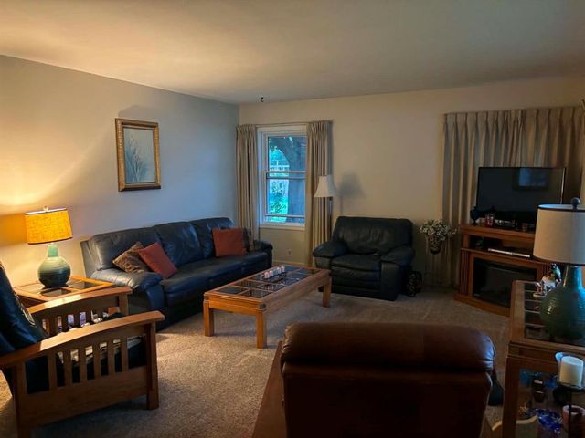 215 W Lexington Boulevard, Eau Claire, WI 54701
