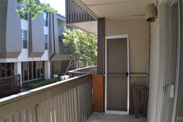 4859 Cedar Springs Road 255, Dallas, TX 75219