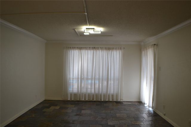 4859 Cedar Springs Road 255, Dallas, TX 75219