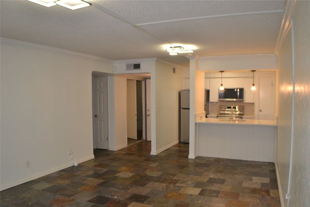 4859 Cedar Springs Road 255, Dallas, TX 75219