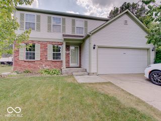 9005 Glass Chimney Lane, Fishers, IN 46037