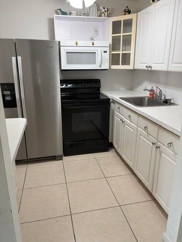 381 Mansfield J, Boca Raton, FL 33434