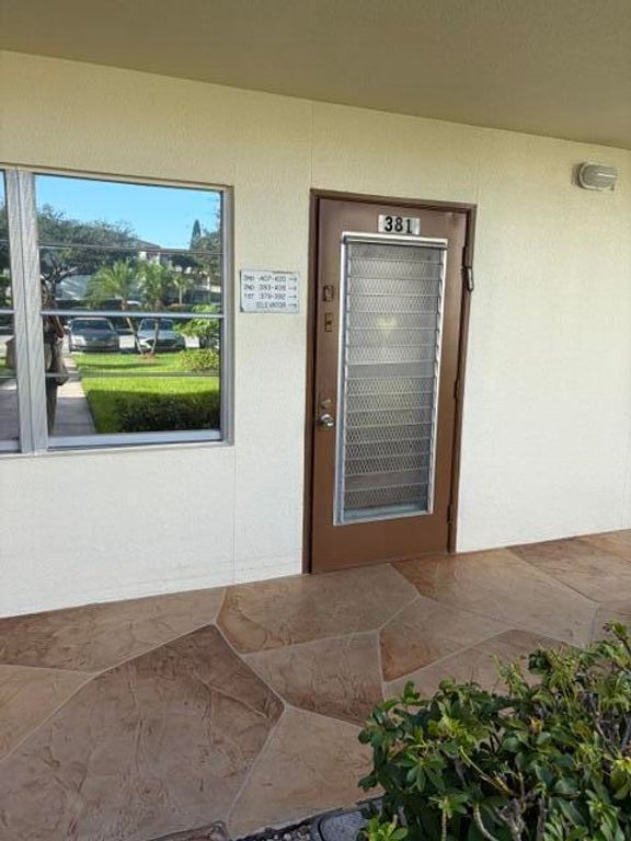 381 Mansfield J, Boca Raton, FL 33434
