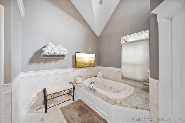 1115 Renaissance Drive, Sand Springs, OK 74063