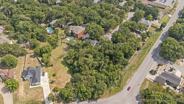 1115 Renaissance Drive, Sand Springs, OK 74063