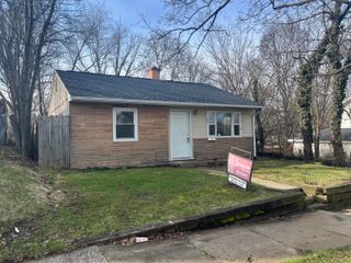 826 Fulton Street, Kalamazoo, MI 49001