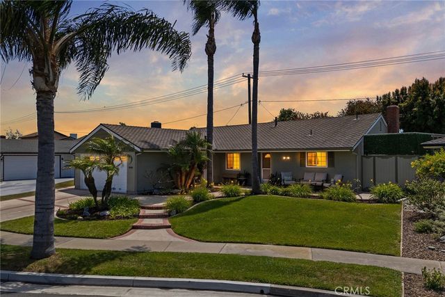 6242 Vatcher, Huntington Beach, CA 92647