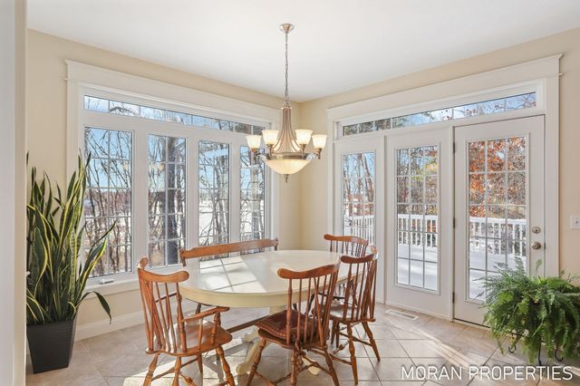 6978 Highland Drive W, Allendale, MI 49401