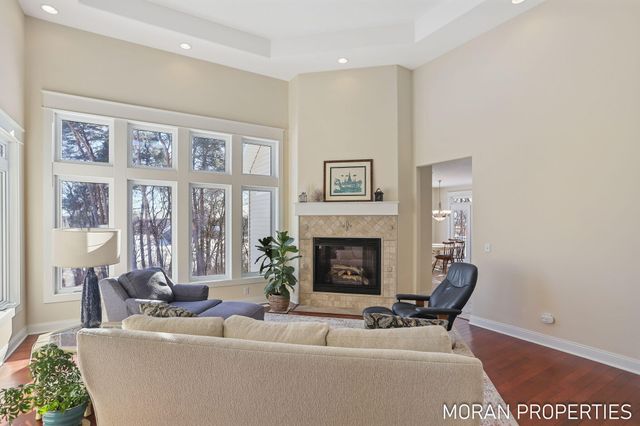 6978 Highland Drive W, Allendale, MI 49401