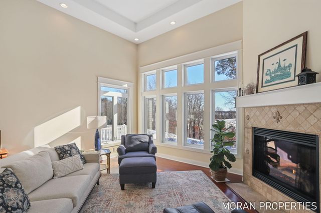 6978 Highland Drive W, Allendale, MI 49401