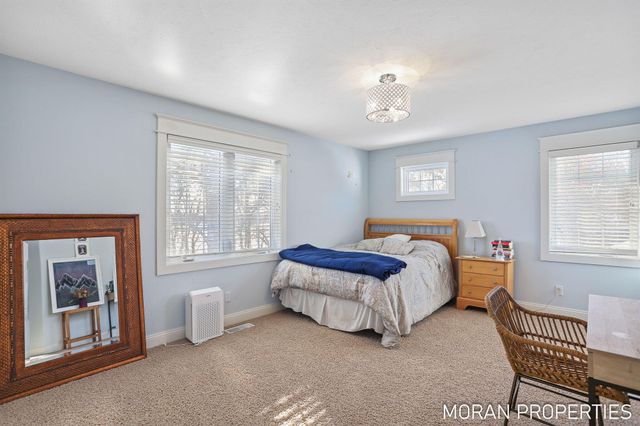 6978 Highland Drive W, Allendale, MI 49401