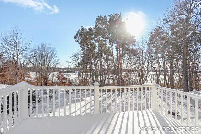 6978 Highland Drive W, Allendale, MI 49401