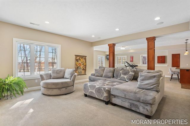 6978 Highland Drive W, Allendale, MI 49401