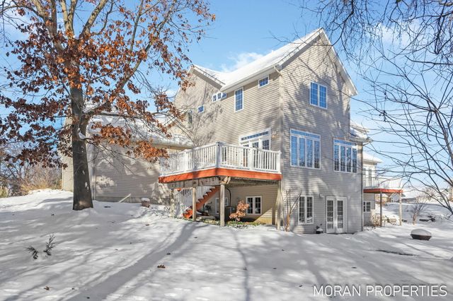 6978 Highland Drive W, Allendale, MI 49401