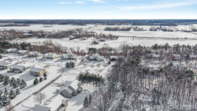 6978 Highland Drive W, Allendale, MI 49401