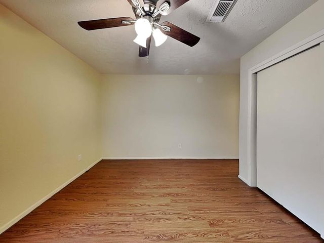 8502 Avington Road, La Porte, TX 77571