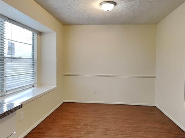 8502 Avington Road, La Porte, TX 77571