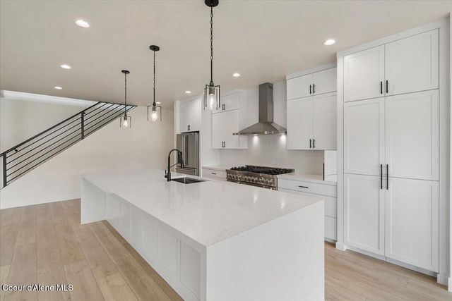 9262 N Secretariat LN, Hayden, ID 83835