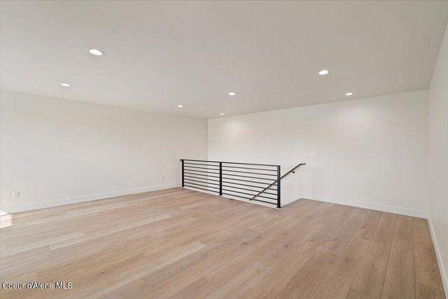 9262 N Secretariat LN, Hayden, ID 83835