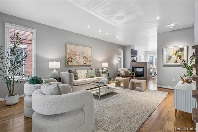 12 S Monroe Street, Denver, CO 80209