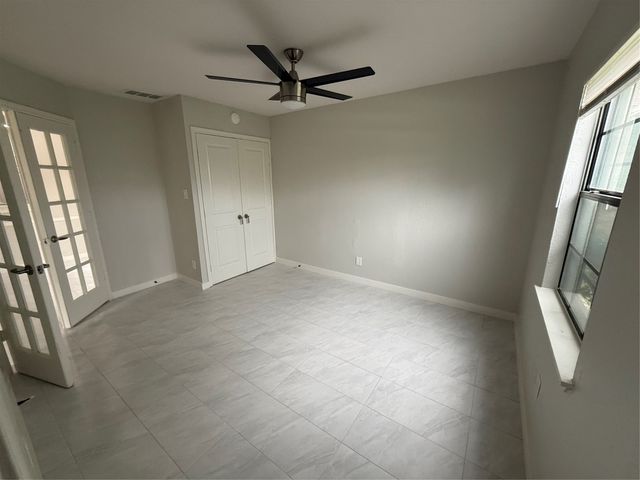 2414 Sunflower Drive, Arlington, TX 76014