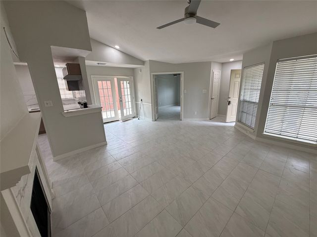 2414 Sunflower Drive, Arlington, TX 76014