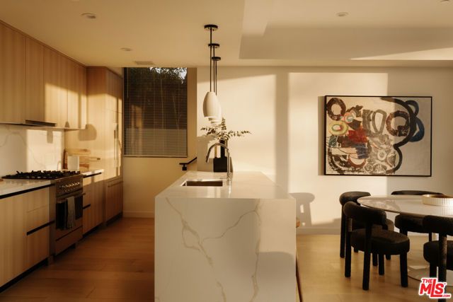 2919 Waverly Drive 106, Los Angeles, CA 90039