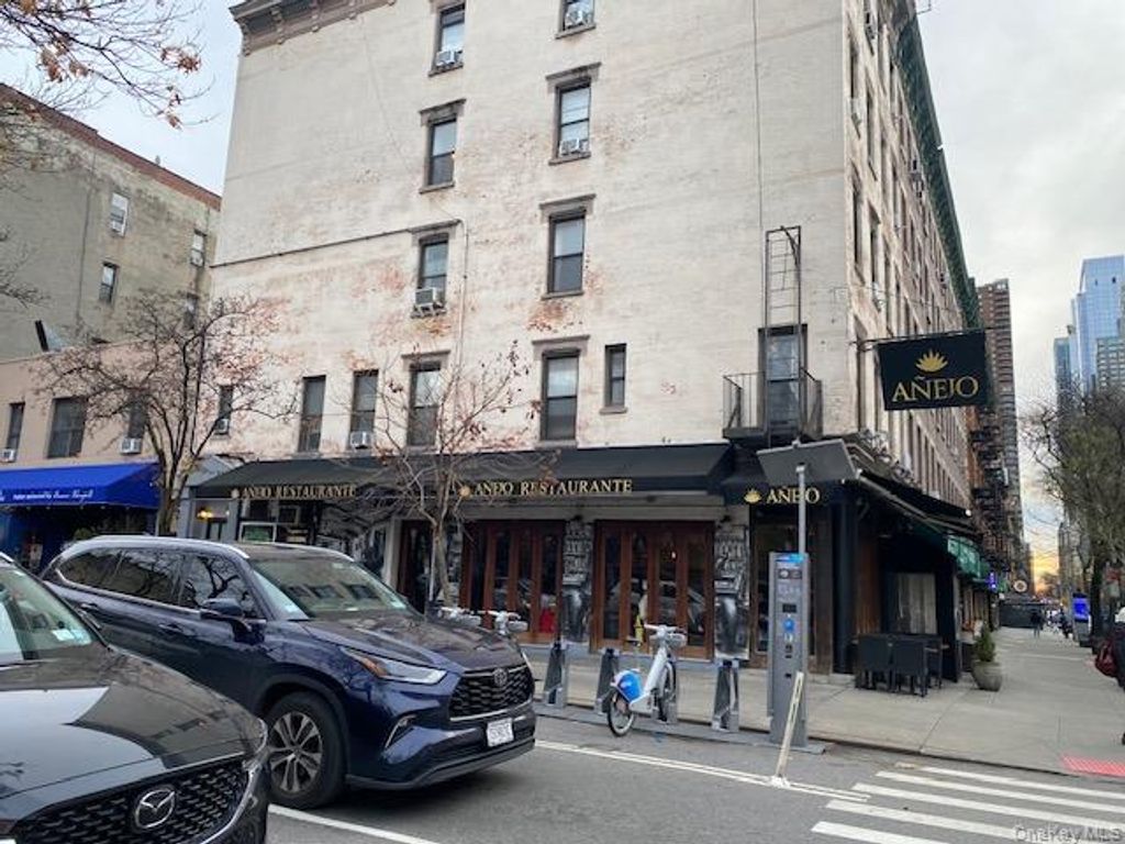 468 W 47th Street, New York (manhattan), NY 10036 — exterior