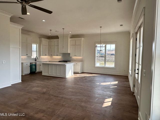 1020 Crepe Myrtle Drive, Brandon, MS 39047