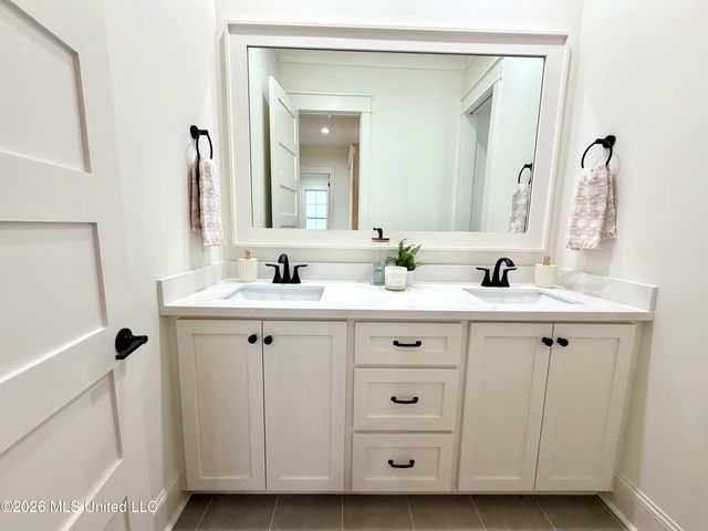 1020 Crepe Myrtle Drive, Brandon, MS 39047
