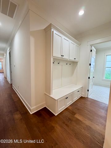 1020 Crepe Myrtle Drive, Brandon, MS 39047