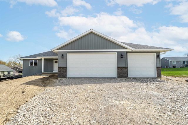 341 LEONA WAY, Oakfield, WI 53065