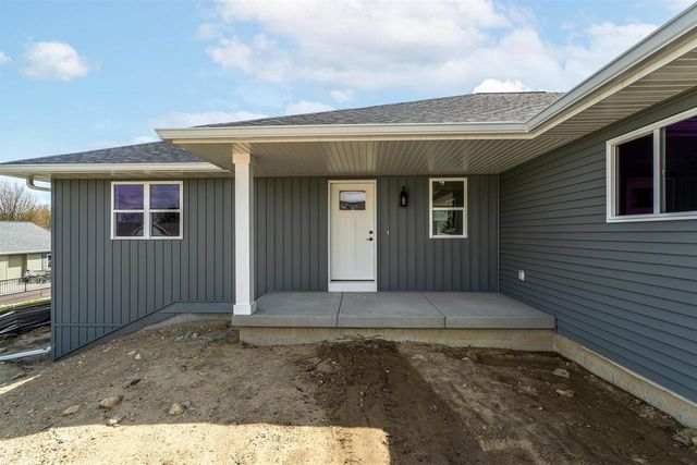 341 LEONA WAY, Oakfield, WI 53065