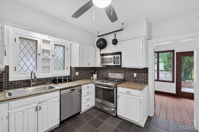 7141 Lindell Boulevard, St Louis, MO 63130