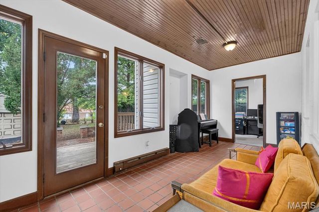 7141 Lindell Boulevard, St Louis, MO 63130