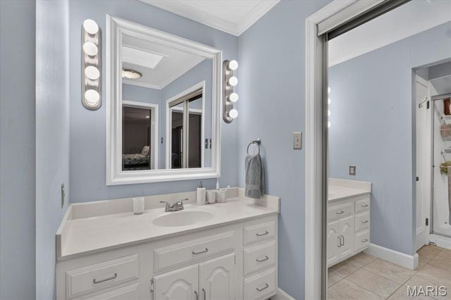 7141 Lindell Boulevard, St Louis, MO 63130