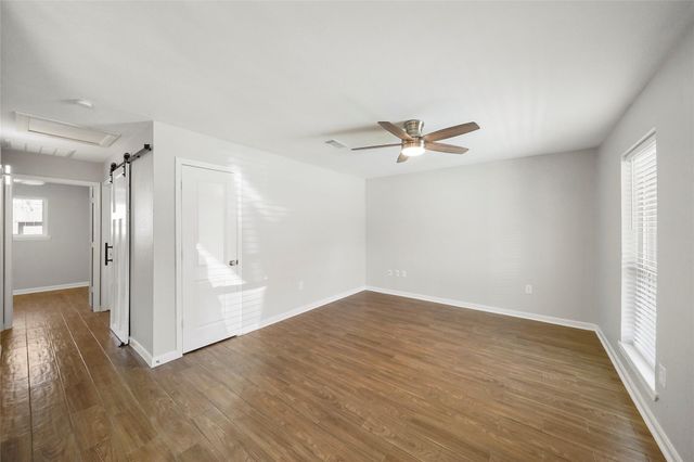 2526 Appian Way 2, New Caney, TX 77357