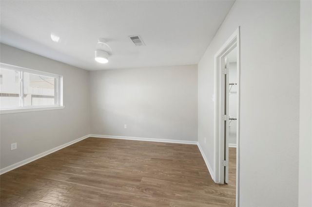 2526 Appian Way 2, New Caney, TX 77357