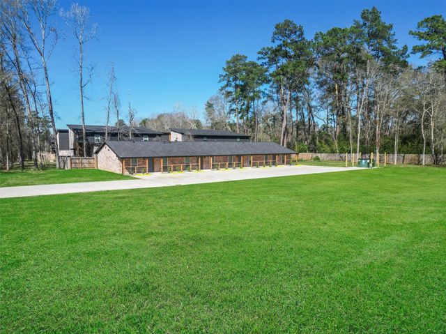 2526 Appian Way 2, New Caney, TX 77357