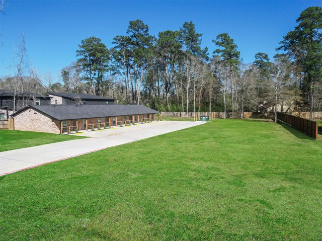 2526 Appian Way 2, New Caney, TX 77357